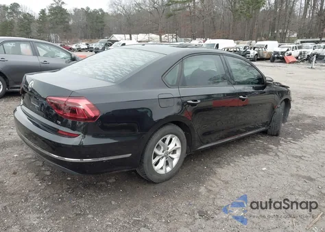 2018 Volkswagen Passat 2.0T R-Line/2.0T S z USA, uszkodzony, nr VIN 1VWAA7A34JC022647